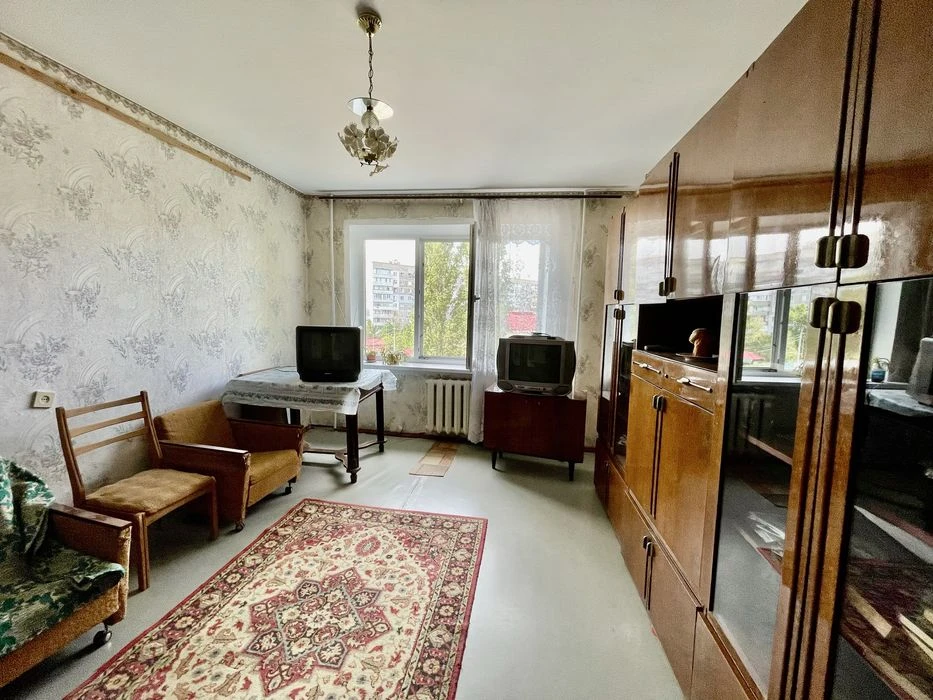 Продам трикімнатну квартиру на Намиві! Кухня 8,5 м