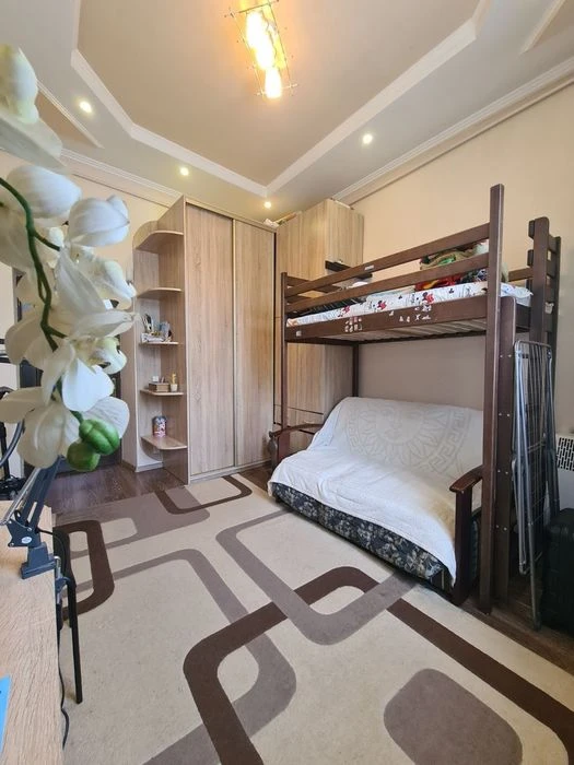 Продаж сучасної 1-кімнатної квартири по вул. Янки Купала (10