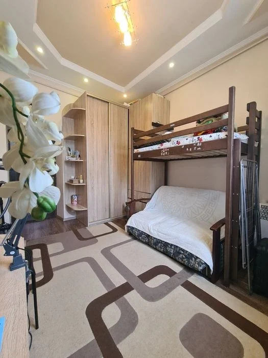 Продаж сучасної 1-кімнатної квартири по вул. Янки Купала (10