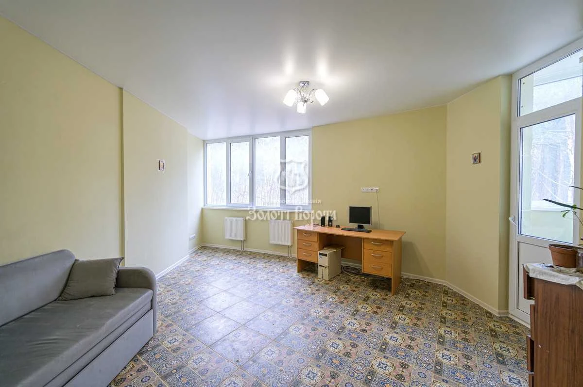 Продажа 1-комнатной квартиры 38 м², Светлая ул., 3д