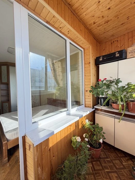 Продам 3к квартиру , Доброхотова,1 , 72 кв, Житомирська,Акад