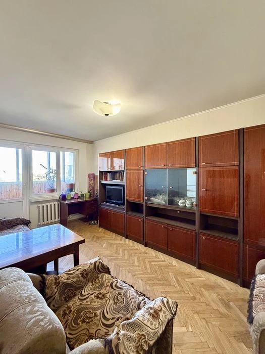 Продам 3к квартиру , Доброхотова,1 , 72 кв, Житомирська,Акад