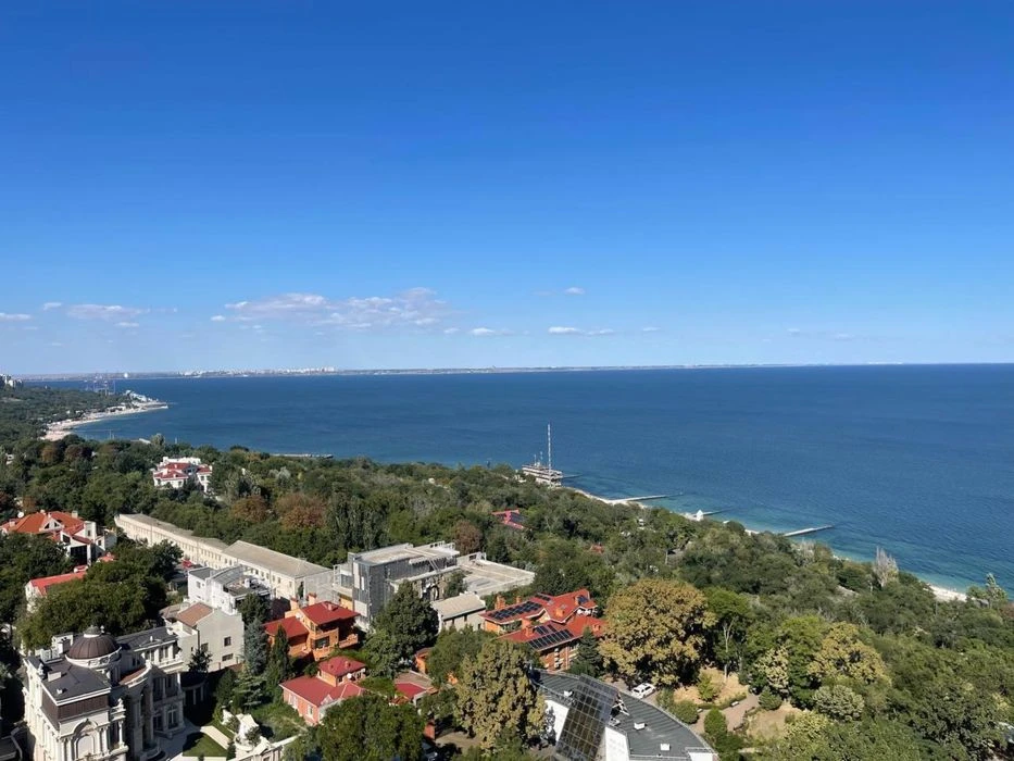 Видовая 50 метров с видом на МОРЕ и весь город! Французский