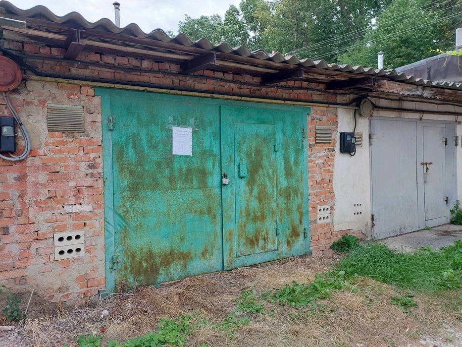 Гараж у кооперативі "Електроніка"