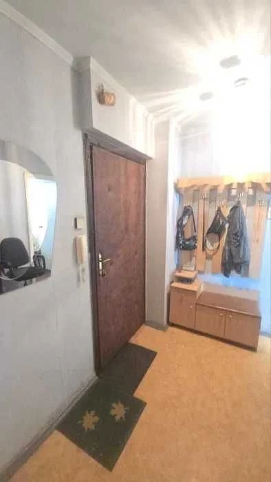 Продам 2 комн квартиру 45 м2 Комфортный 4 эт из 9 ти рядом с
