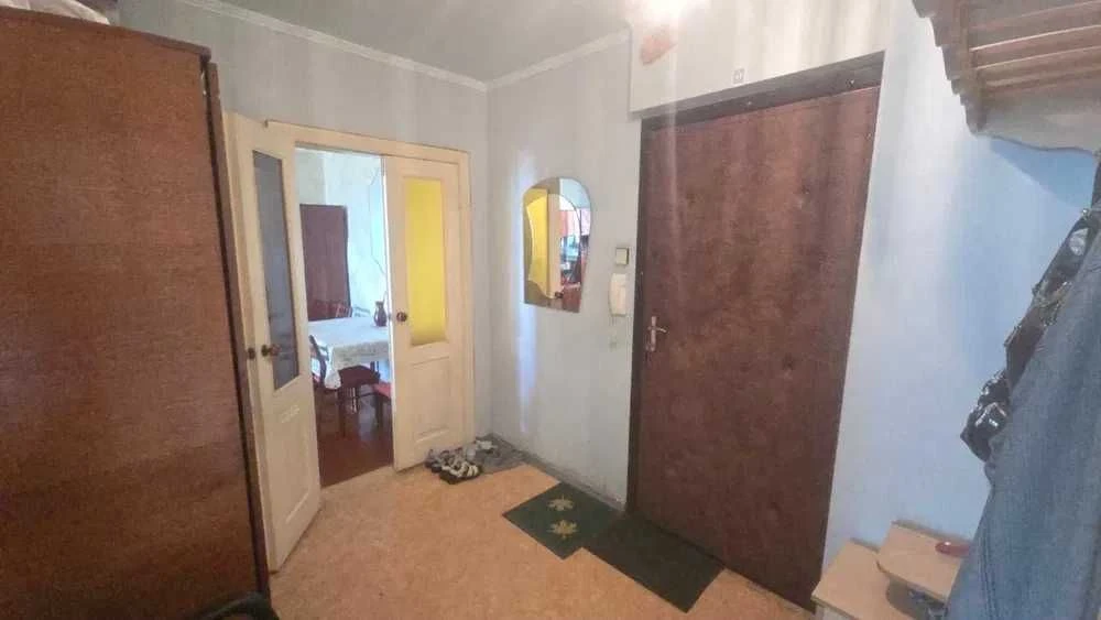 Продам 2 комн квартиру 45 м2 Комфортный 4 эт из 9 ти рядом с