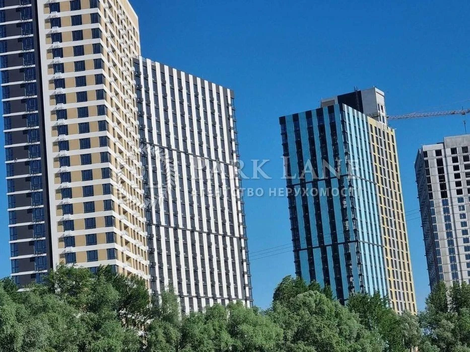 For sale 1 room view of the lake Grigorenka Petra avenue 46 H2O residential complex
