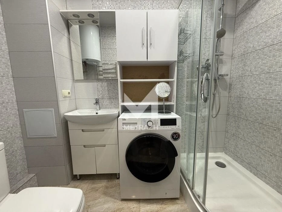 Продам 1комн.квартиру двухуровневую, ЖК Карамель, метро Цент