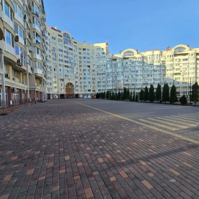 продаж паркомісце підземний паркінг  Рів' єра Намив