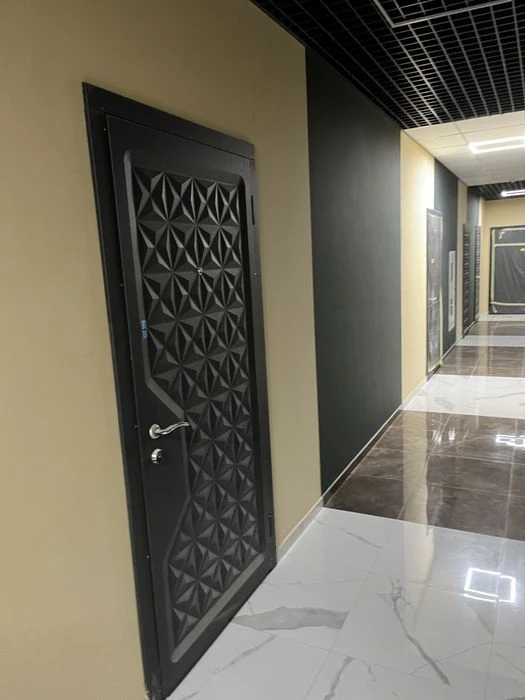 1 комн.48 кв.м. Потолки 3,8 м. 41500$. Без комиссии.
