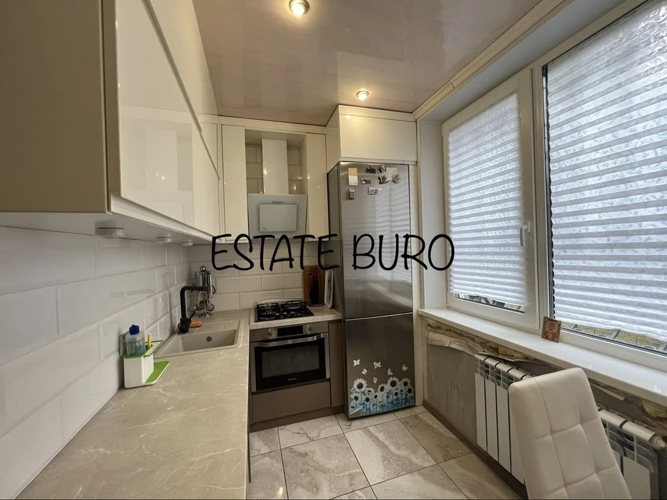Продам 3 к. квартиру 67м2! 2 этаж /12 Полная комплектация! М