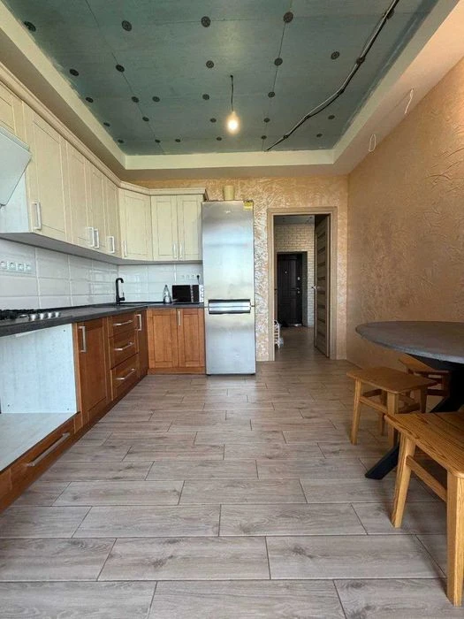 Продам затишну квартиру в ЖК Щасливий (науки/тополя/дафі)