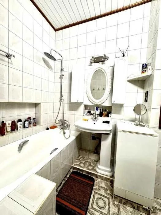 Продаж 4-кімнатної квартири в центрі міста | Площа 85м² | ву