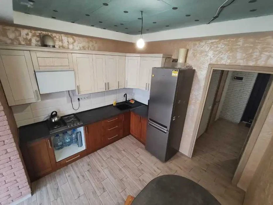 Продам видову 2к квартиру в ЖК Щасливий, Запоріжське шосе