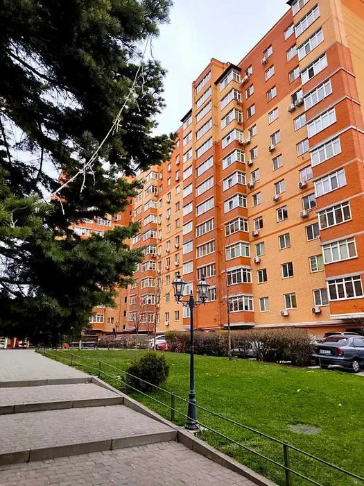 Продам видову 2к квартиру в ЖК Щасливий, Запоріжське шосе