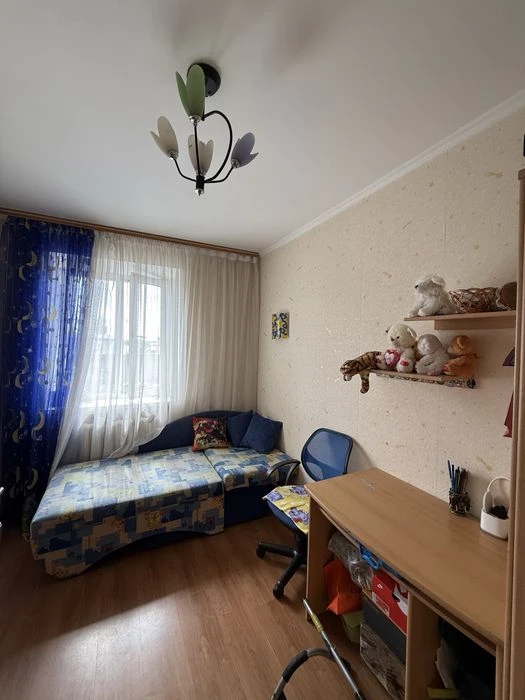 Продаж гарної 3к квартири в центрі міста.