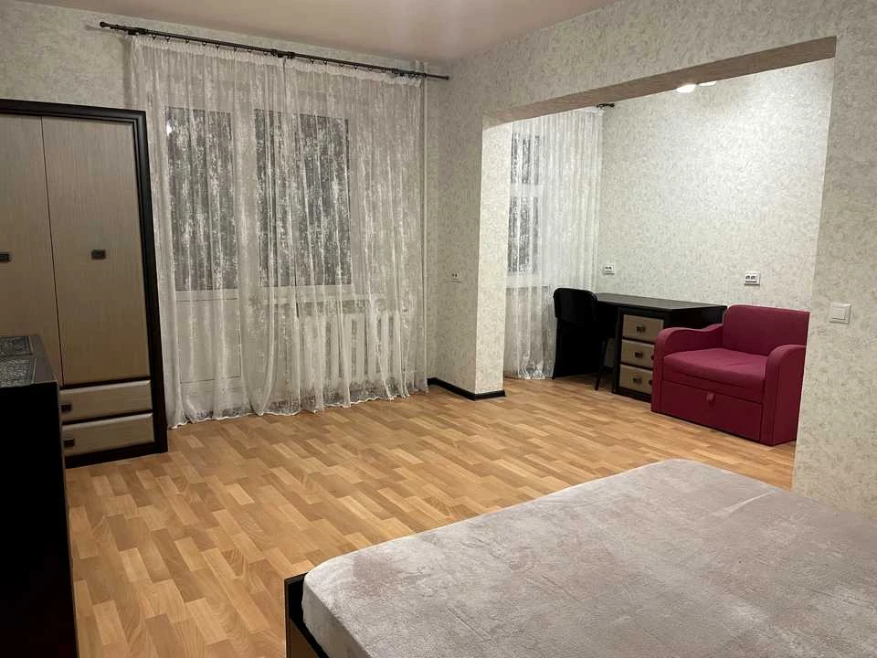 Квартира. Київ, Автозаводська вул.