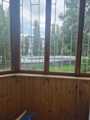 Продам 2к.квартиру пр.Леся Курбаса, 1-Б