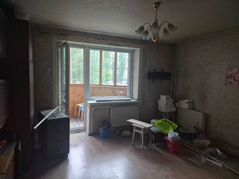Продам 2к.квартиру пр.Леся Курбаса, 1-Б