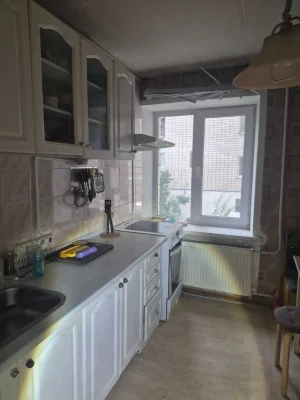 Продам 2к.квартиру пр.Леся Курбаса, 1-Б