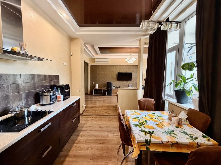 Urgent sale No commission apartment in the heart of Kyiv