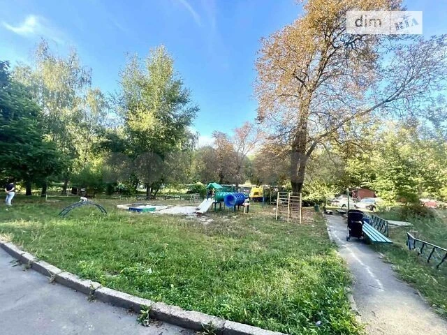 Продаж 1к квартири 25 кв. м на вул. Перемишльська 2 • ID 348