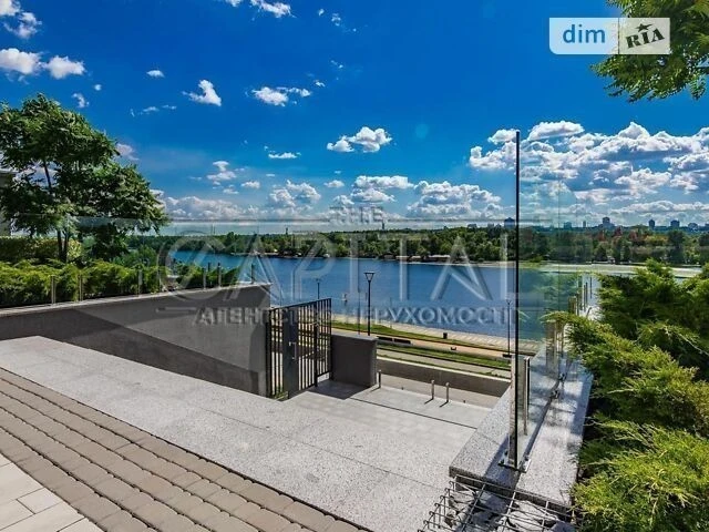 Продаж 1к квартири 60 кв. м на вул. Маланюка Євгенія 10 • ID