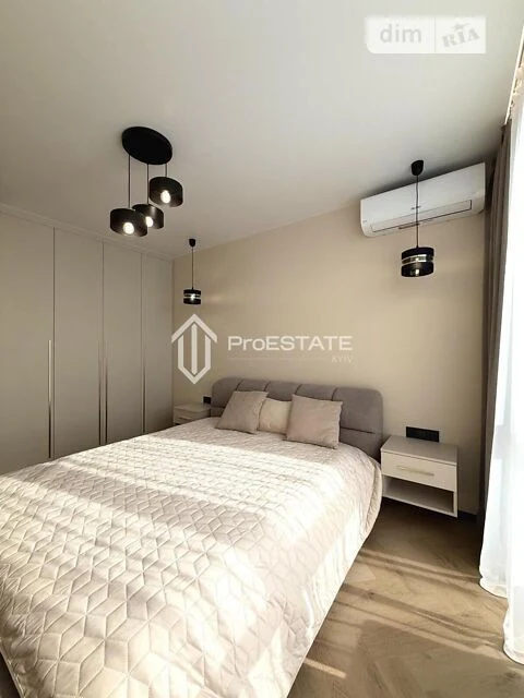 Продаж 2к квартири 71 кв. м на наб. Дніпровська 15Е • ID 348