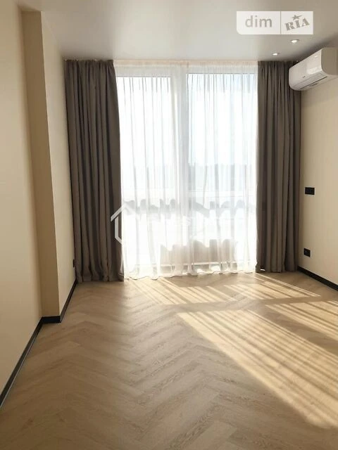 Продаж 2к квартири 71 кв. м на наб. Дніпровська 15Е • ID 348