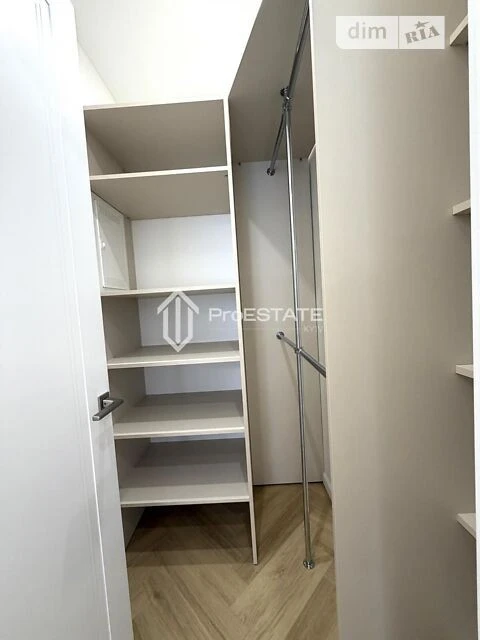 Продаж 2к квартири 71 кв. м на наб. Дніпровська 15Е • ID 348