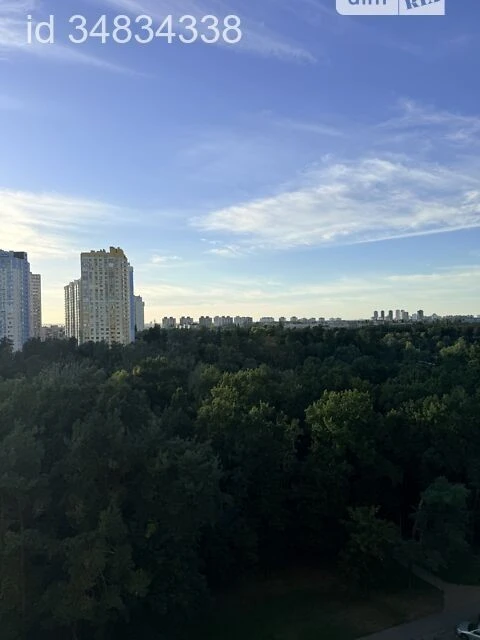 Продаж 2к квартири 78 кв. м на вул. Князя Романа Мстиславича