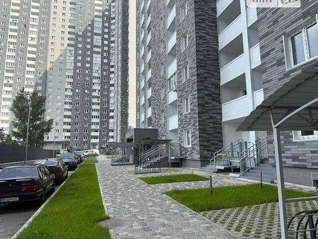 Продаж 1к квартири 54 кв. м на вул. Коноплянська 22А • ID 34