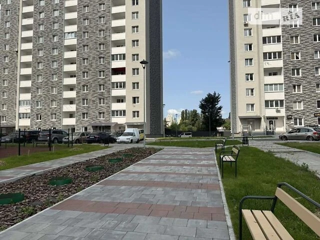 Продаж 1к квартири 54 кв. м на вул. Коноплянська 22А • ID 34