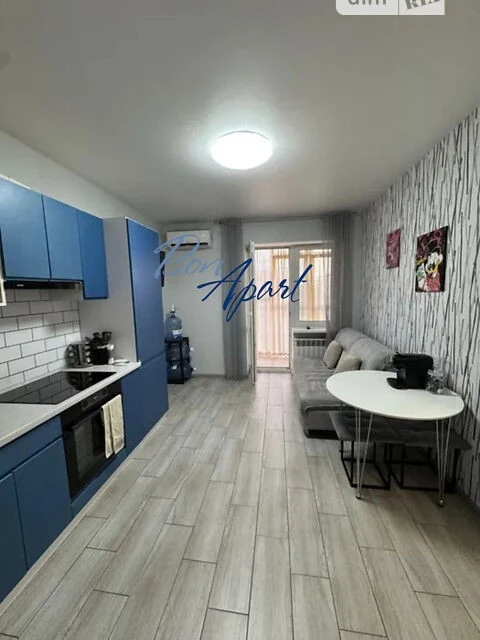 Продаж 5к квартири 35 кв. м на вул. Степана Рудницького 6Б •