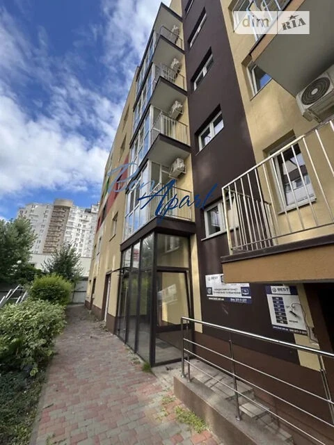 Продаж 5к квартири 35 кв. м на вул. Степана Рудницького 6Б •