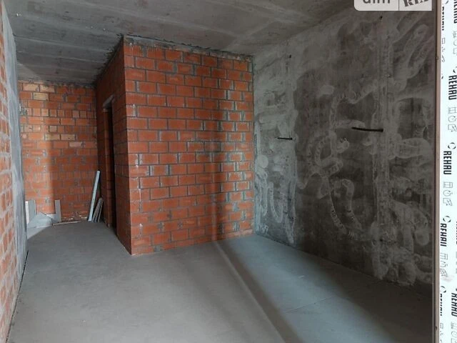 Продаж 2к квартири 64 кв. м на вул. Микільсько-Слобідська 17