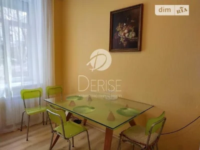 Продаж 3к квартири 68 кв. м на вул. Малопідвальна 4 • ID 348