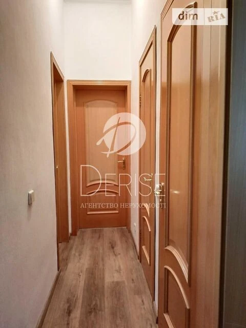 Продаж 3к квартири 68 кв. м на вул. Малопідвальна 4 • ID 348