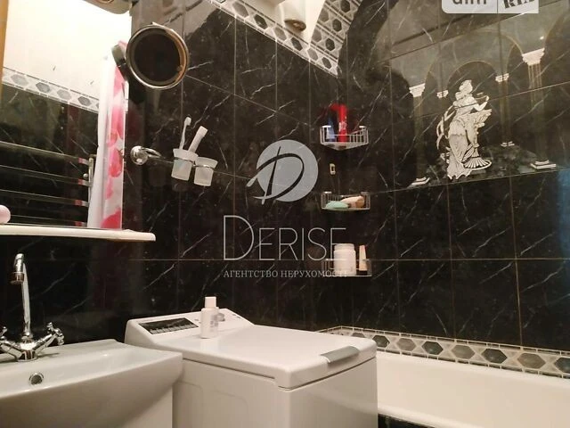 Продаж 3к квартири 68 кв. м на вул. Малопідвальна 4 • ID 348