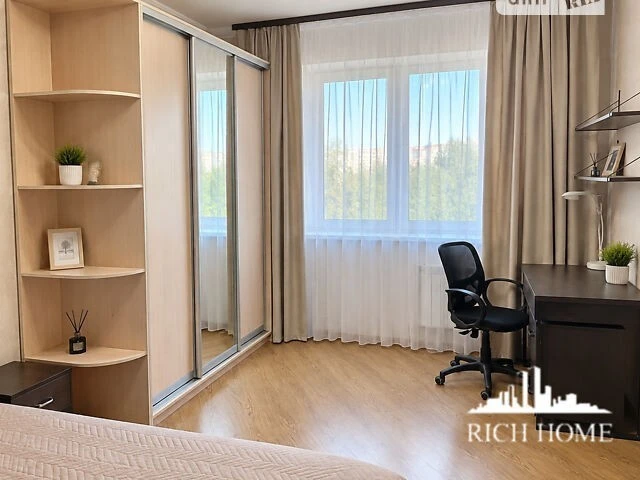 Продаж 1к квартири 64.3 кв. м на бул. Ярослава Гашека 8А • I