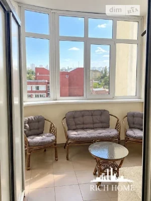 Продаж 1к квартири 64.3 кв. м на бул. Ярослава Гашека 8А • I
