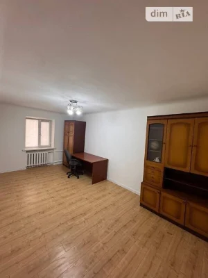 Продаж 2к квартири 43 кв. м на вул. Данила Щербаківського 36