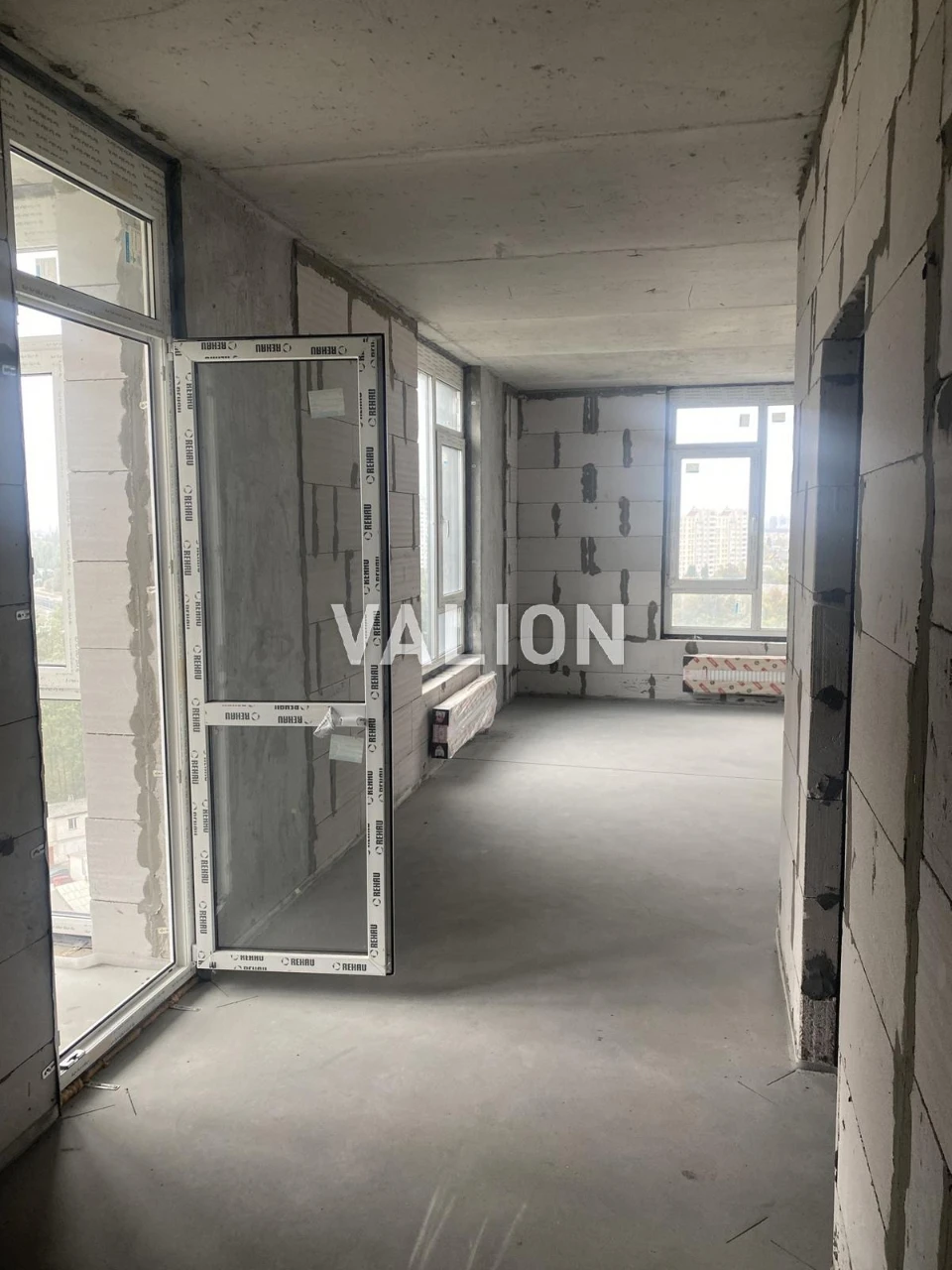 Продаж 1-к квартири просп. Любомира Гузара 13