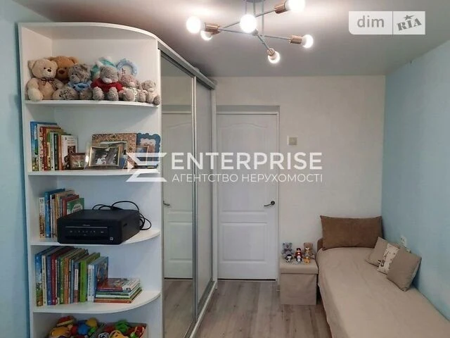 Продаж 2к квартири 44 кв. м на вул. Ентузіастів 7 • ID 34833