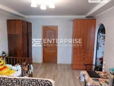 Продаж 2к квартири 44 кв. м на вул. Ентузіастів 7 • ID 34833
