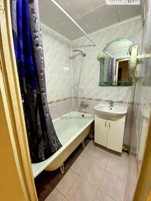 Продаж 1к квартири 34 кв. м на просп. Романа Шухевича 28А •