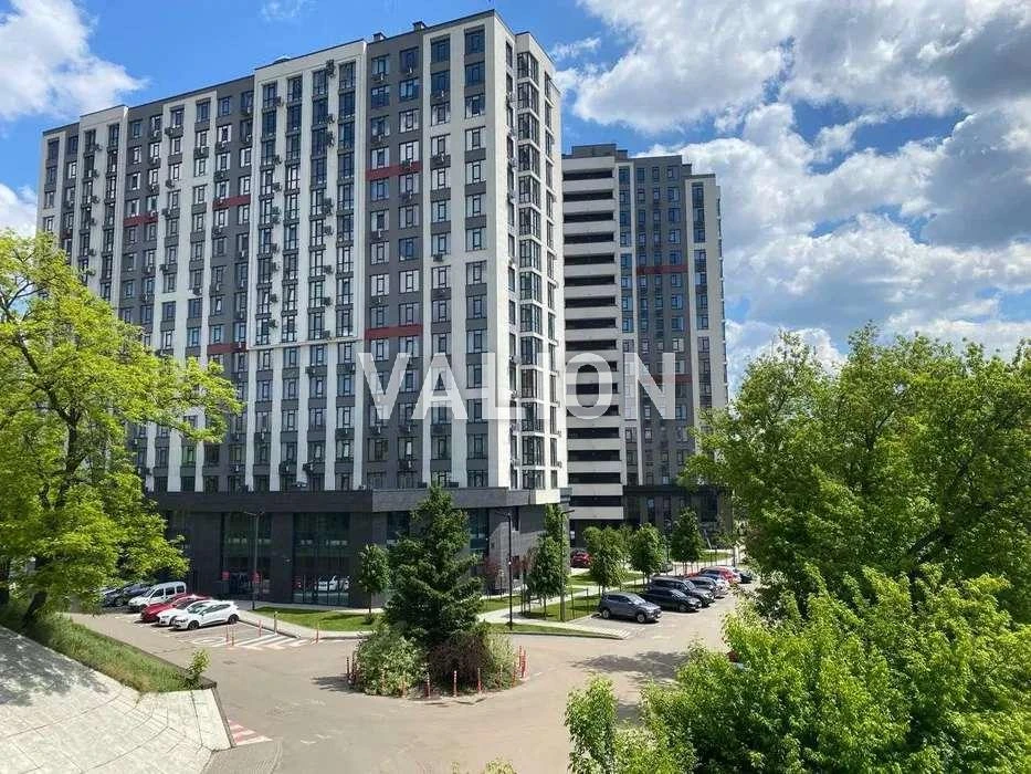 Продаж 1-к квартири просп. Гузара Любомира 11