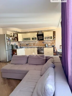 Продаж 3к квартири 100 кв. м на вул. Смілянська 15 • ID 3483