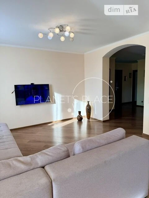 Продаж 3к квартири 100 кв. м на вул. Смілянська 15 • ID 3483