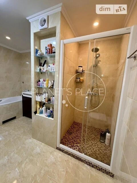 Продаж 3к квартири 100 кв. м на вул. Смілянська 15 • ID 3483